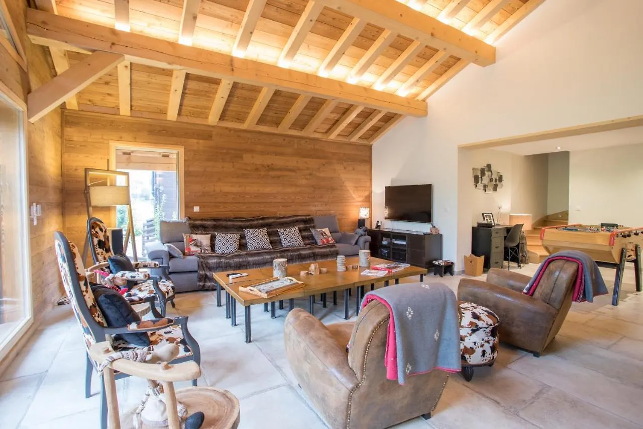 モルジヌ Chalet Les Ecureuilsヴィラ