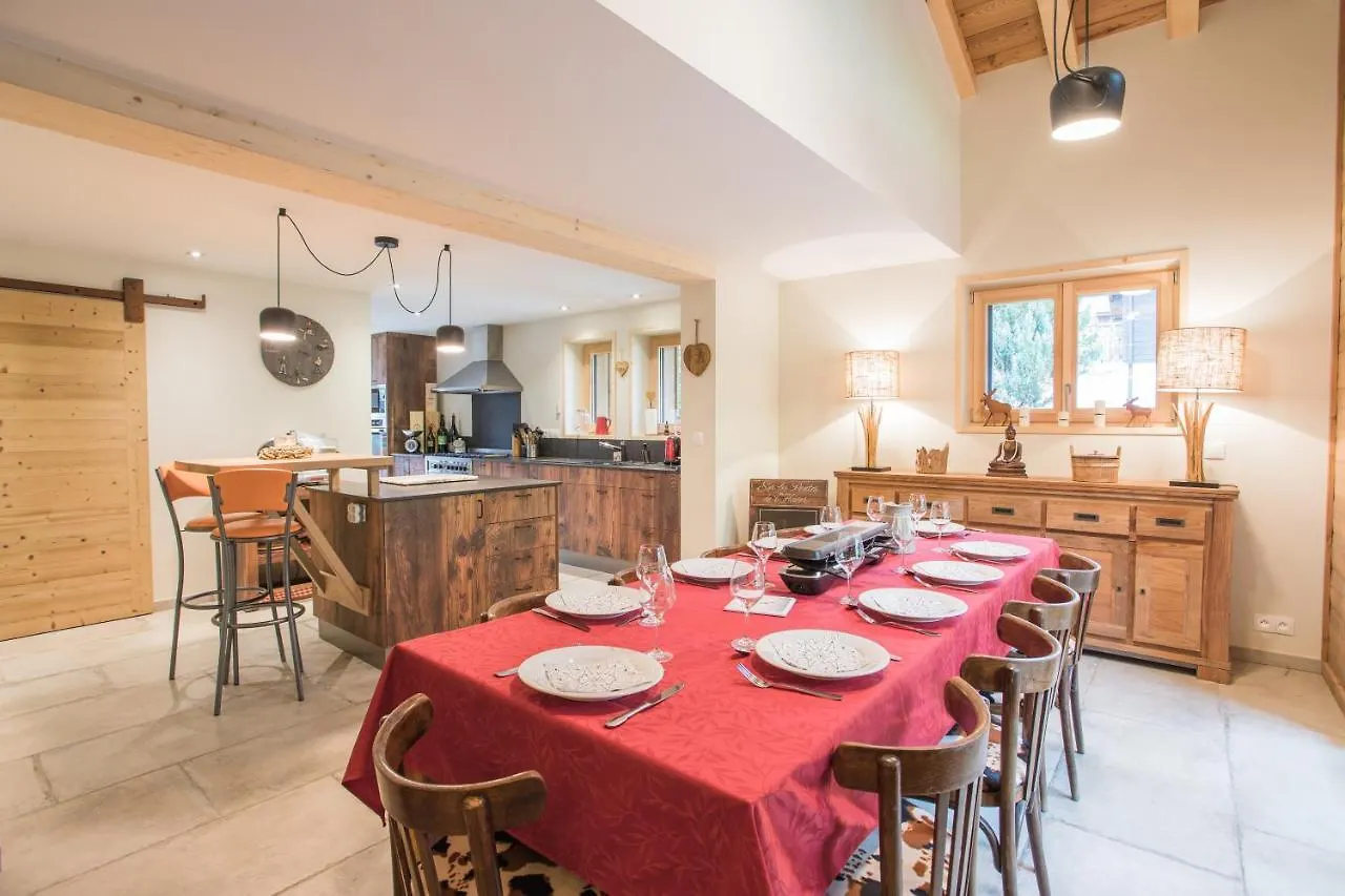 モルジヌ Chalet Les Ecureuilsヴィラ